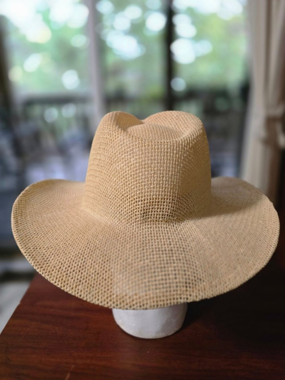 Straw hat - Picture 3 of 6